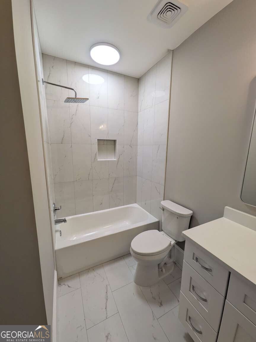 8239 High Lake Terrace Covington - 33