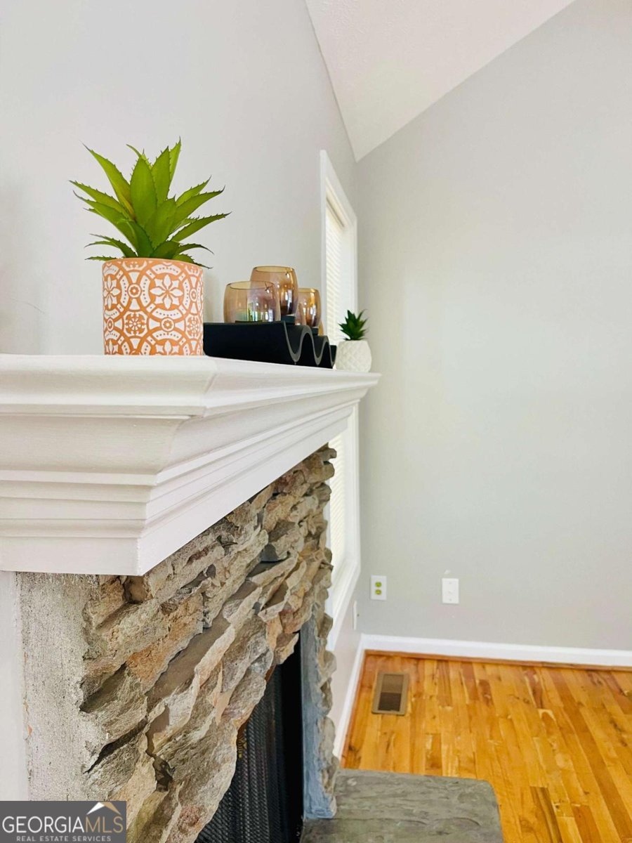 350 Fall View Court Winder - 35