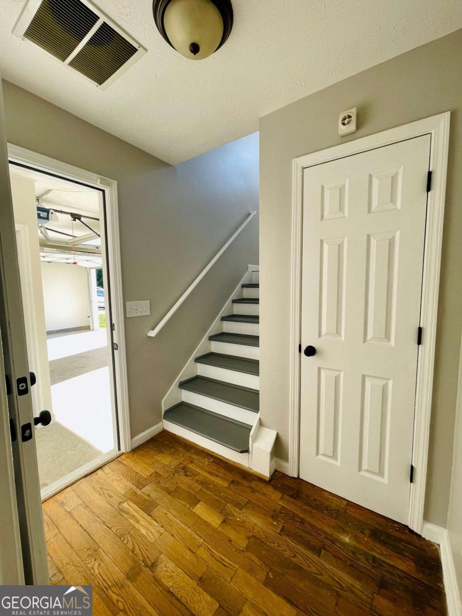 350 Fall View Court Winder - 48