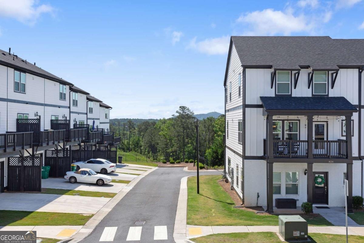 823 Mackay Creek Woodstock - 2