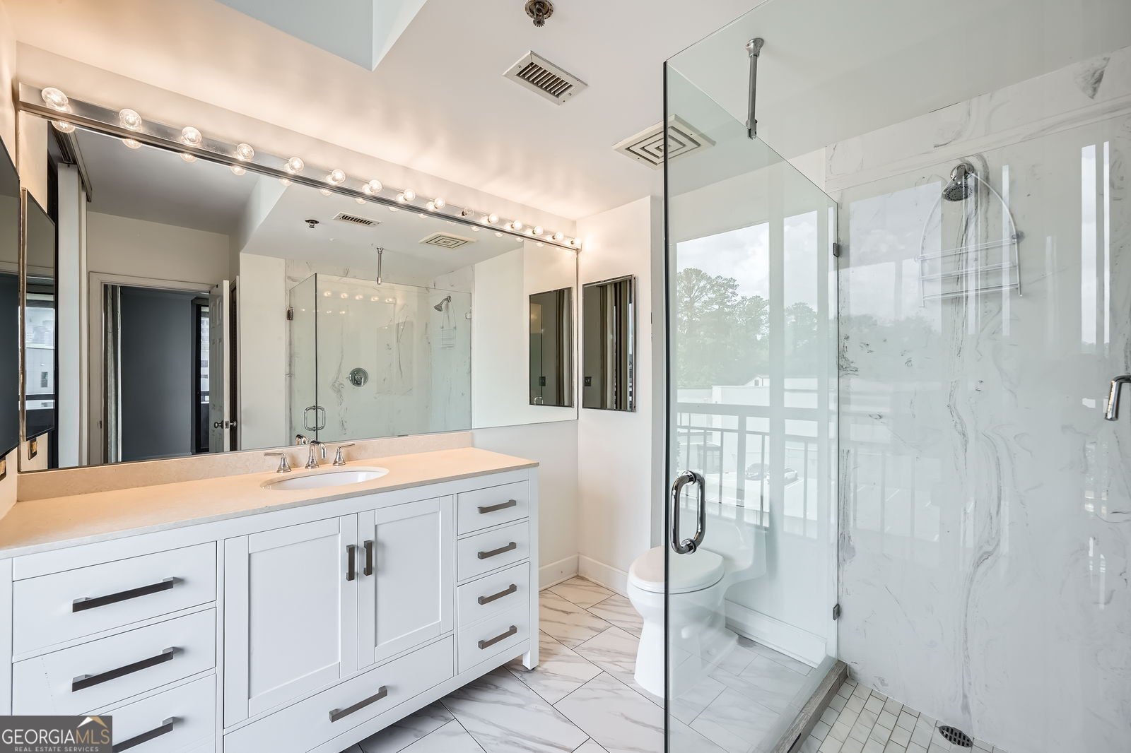 3481 Lakeside Drive Atlanta - 18