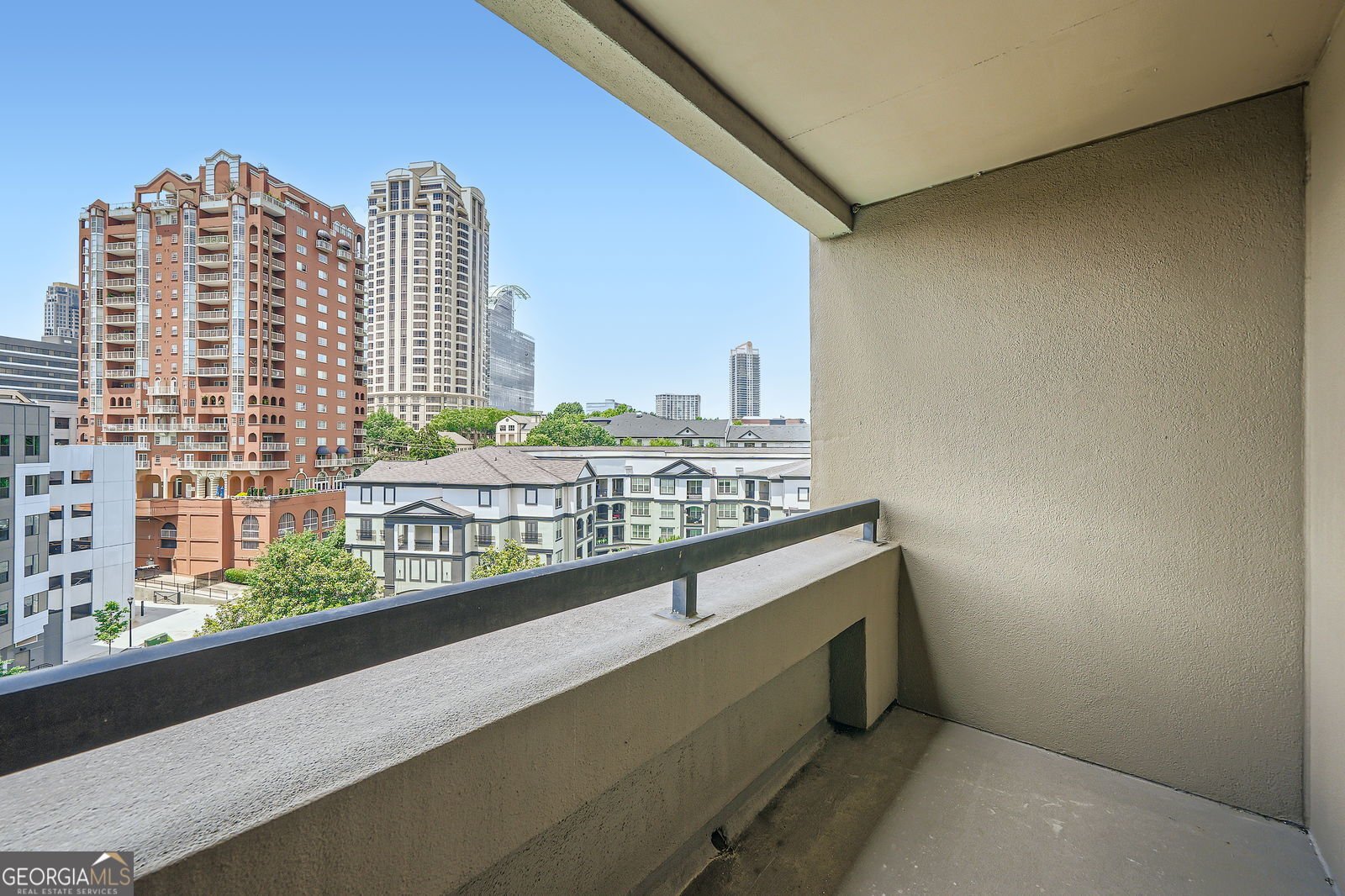 3481 Lakeside Drive Atlanta - 29