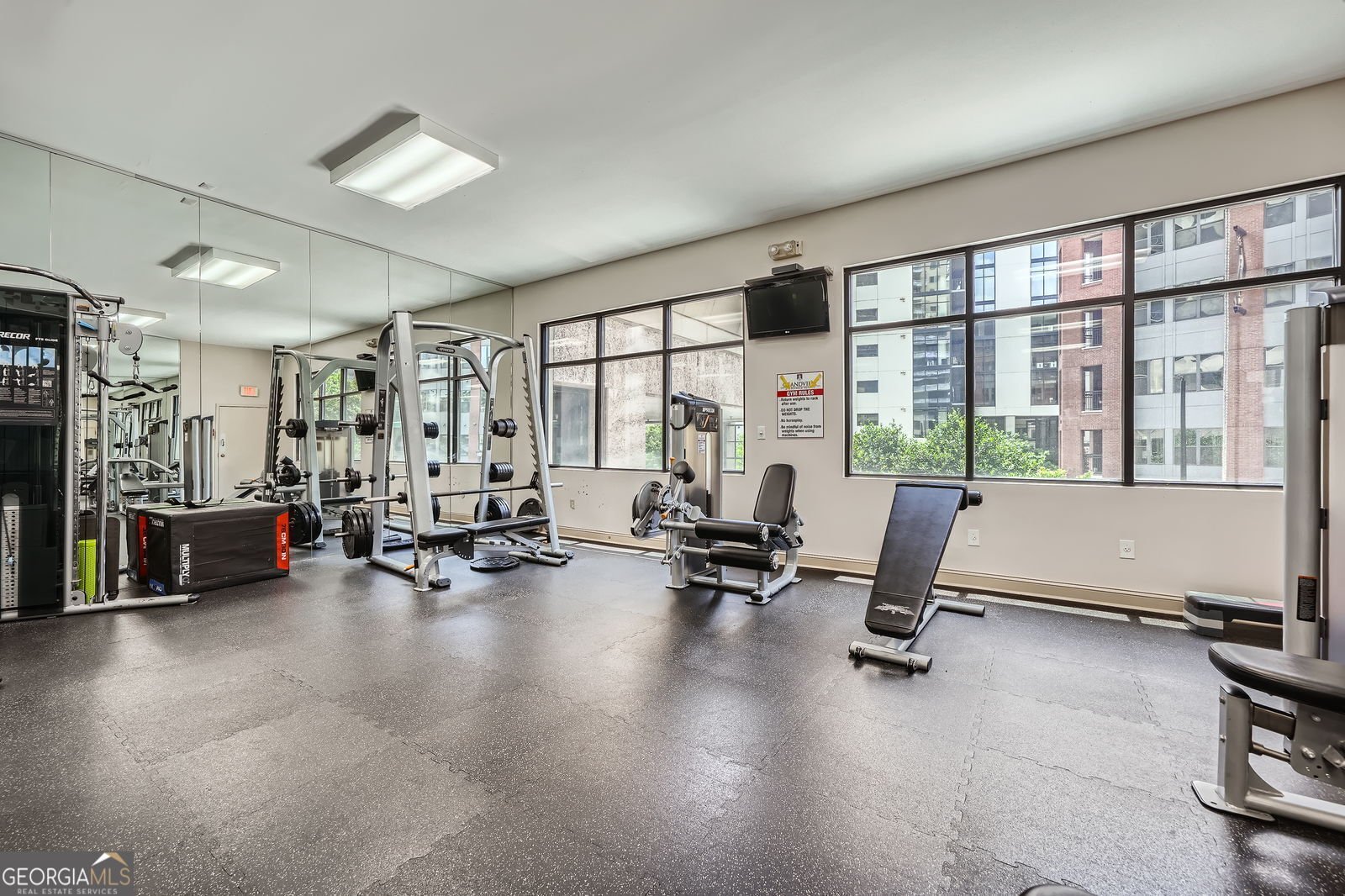 3481 Lakeside Drive Atlanta - 33