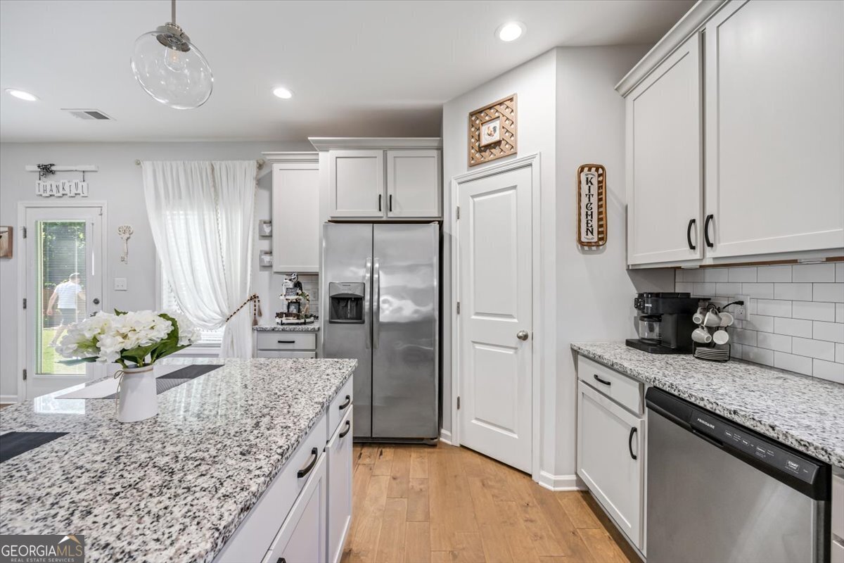 4221 Cornwall Forsyth - 10