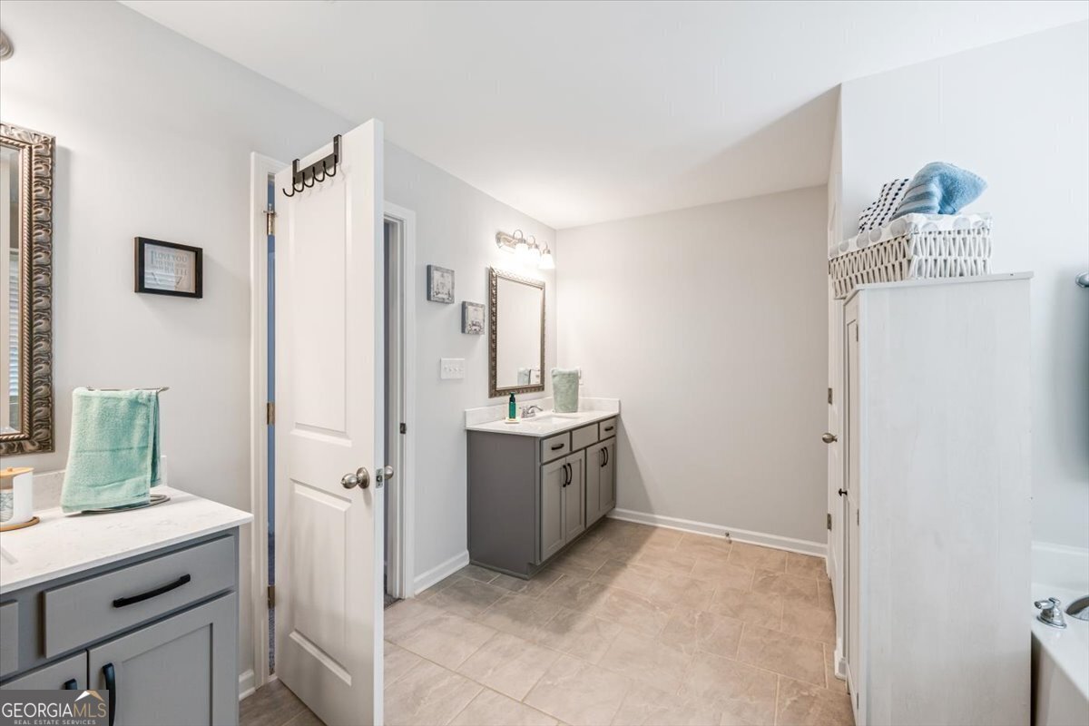 4221 Cornwall Forsyth - 22