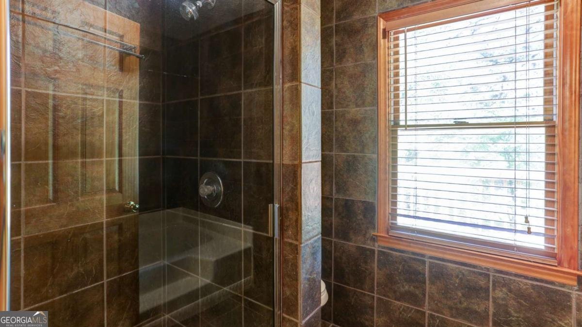 121 Lake Drive Dawsonville - 30