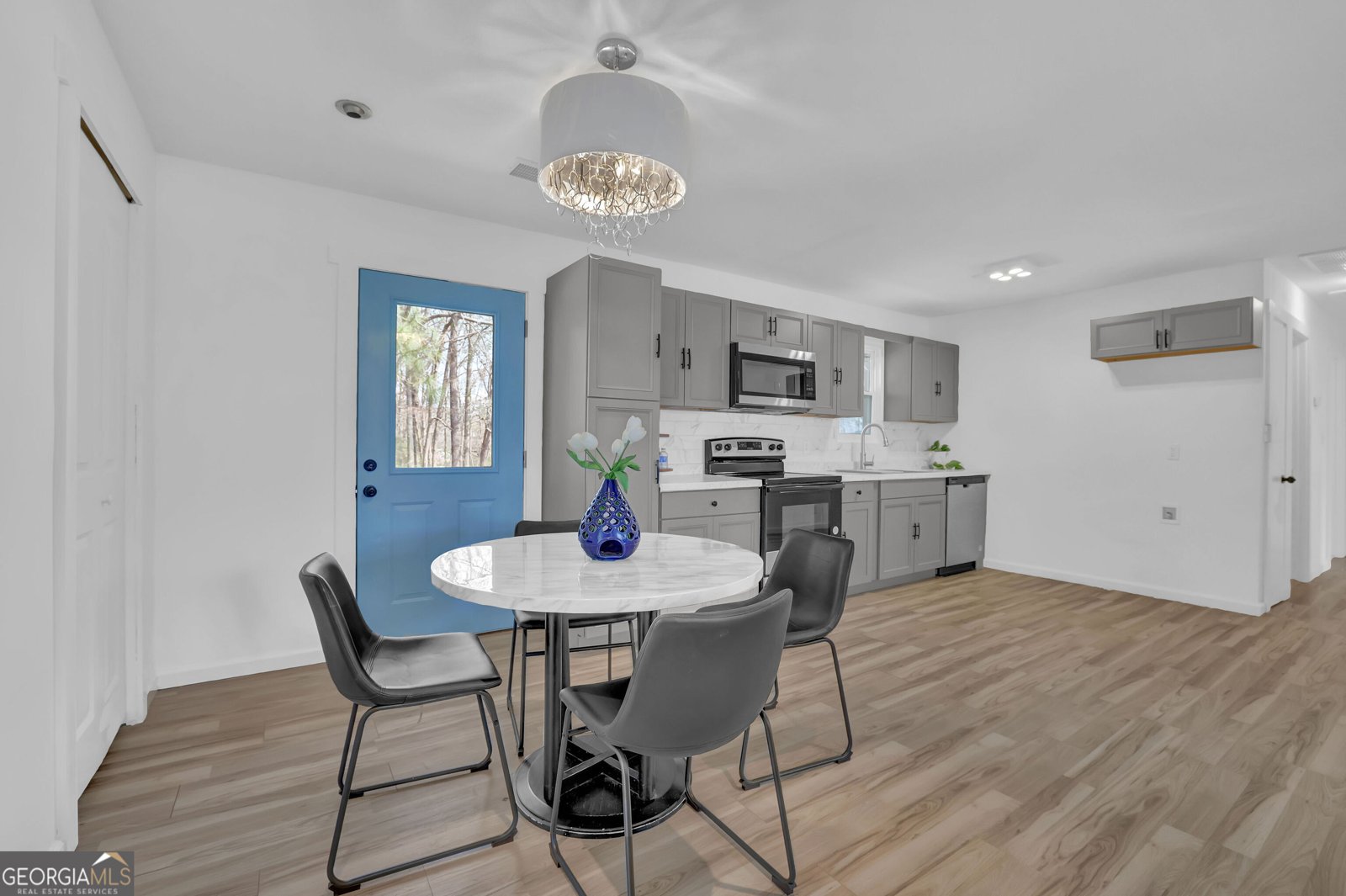 2030 EUCLID Street Statham - 11