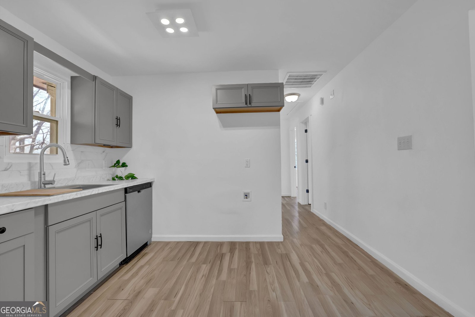 2030 EUCLID Street Statham - 16