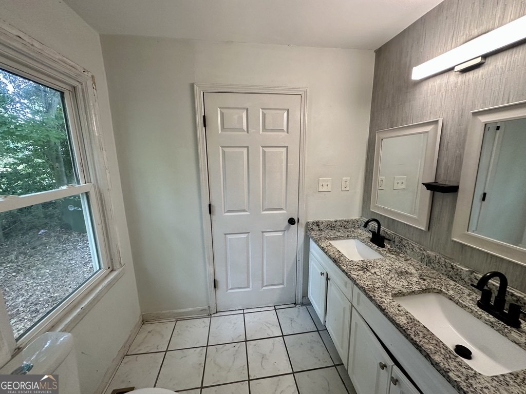 1681 Stanton Road Atlanta - 11