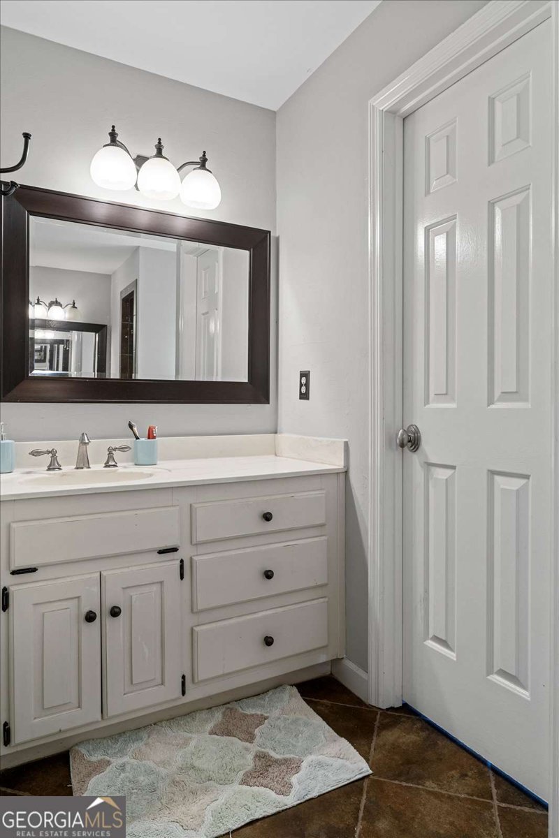 4381 Laurian Drive Kennesaw - 24