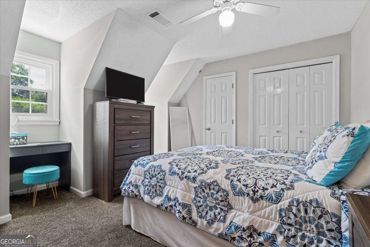 4381 Laurian Drive Kennesaw - 25