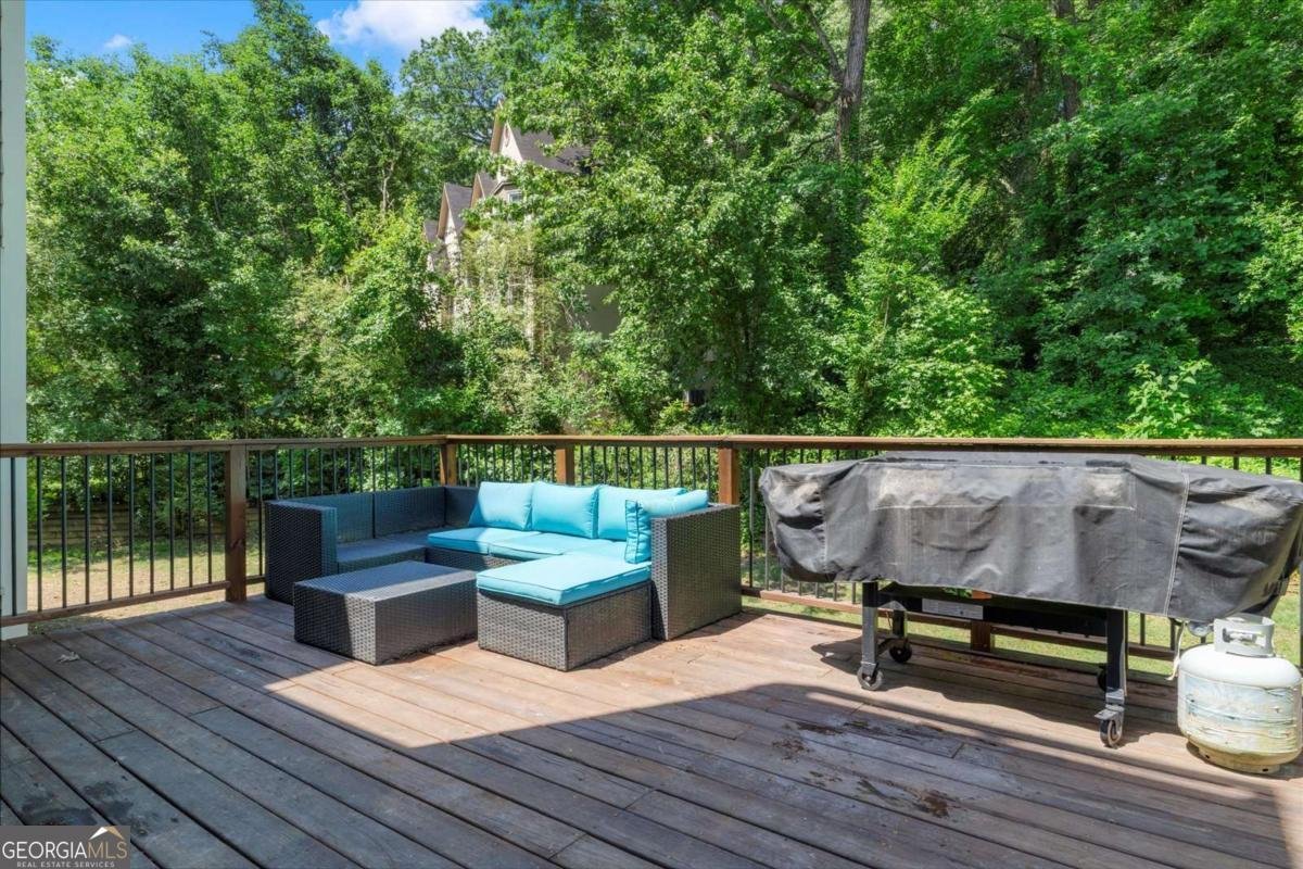 4381 Laurian Drive Kennesaw - 33