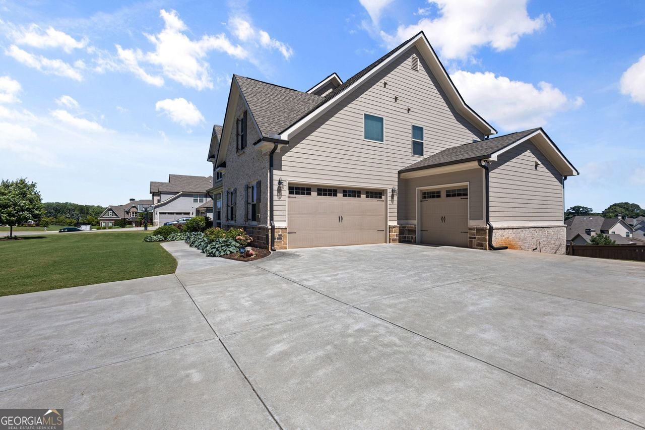 1858 SWITCHGRASS Drive Statham - 42