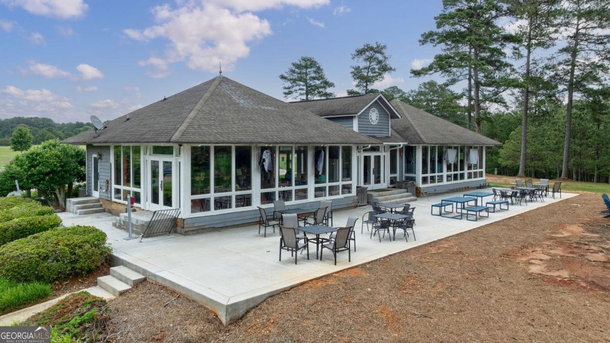 1301 Riverhill Drive Bishop - 57