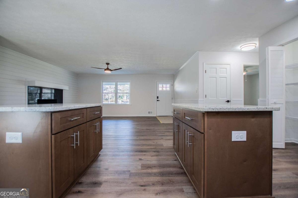280 Hitchcock Road Dallas - 15