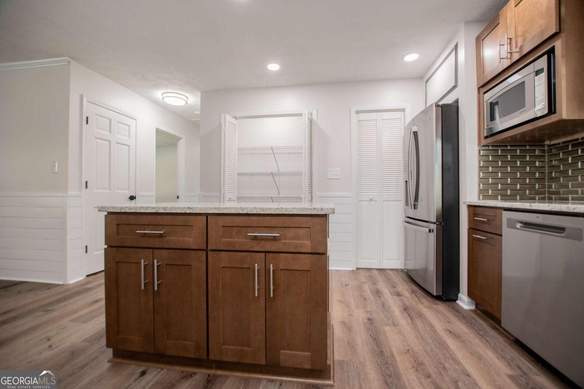 280 Hitchcock Road Dallas - 19
