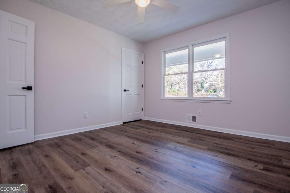 280 Hitchcock Road Dallas - 44