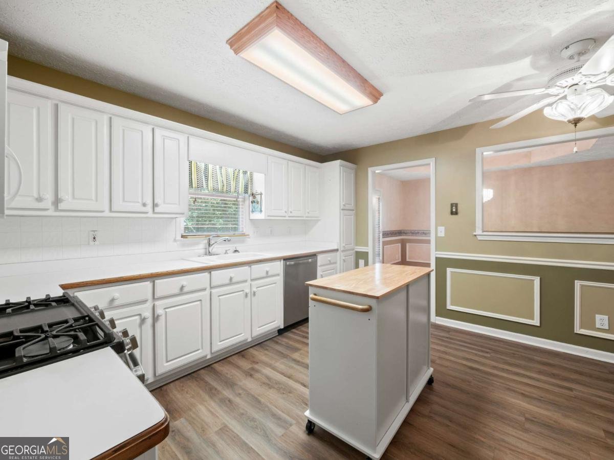 4654 Fox Forrest Drive Flowery Branch - 14