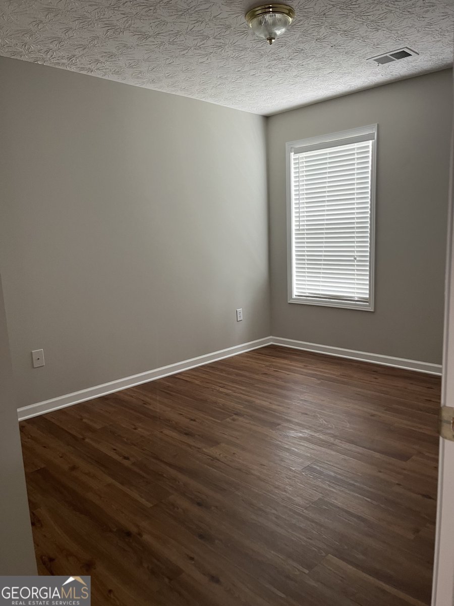 802 802 Village Place Loganville - 9