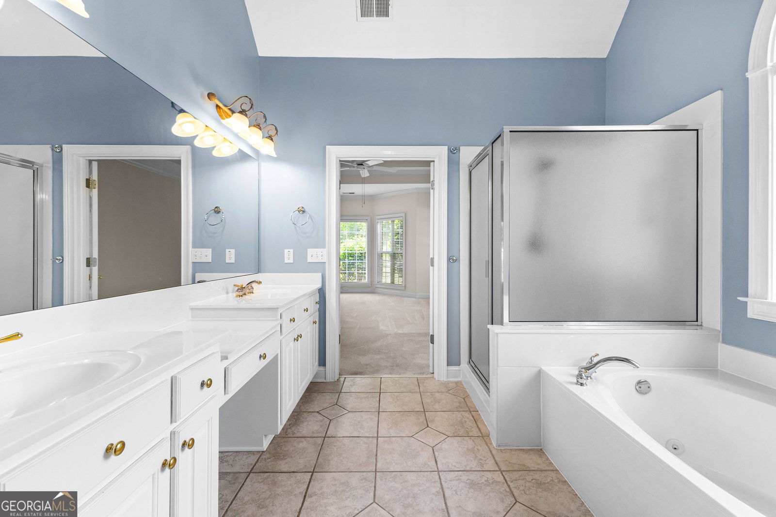 125 Lake Park Drive Sharpsburg - 44