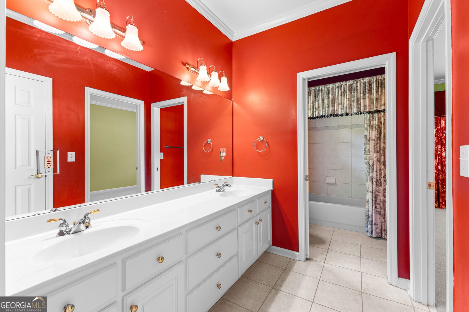125 Lake Park Drive Sharpsburg - 52
