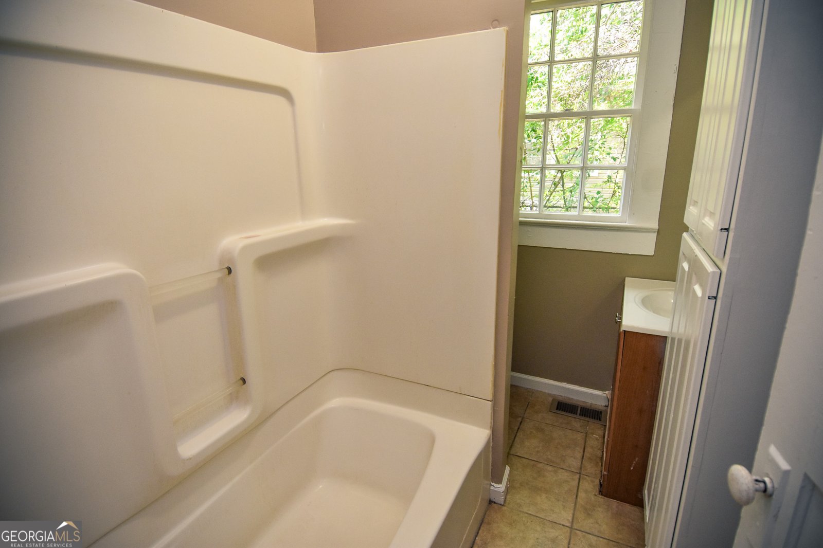 109 C Street Thomaston - 28