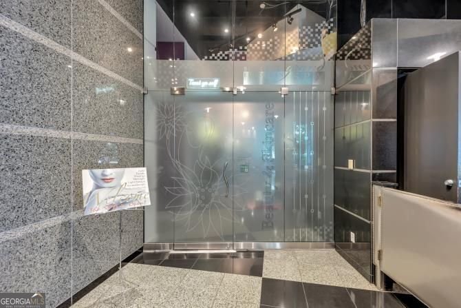 3338 Peachtree Road Atlanta - 3