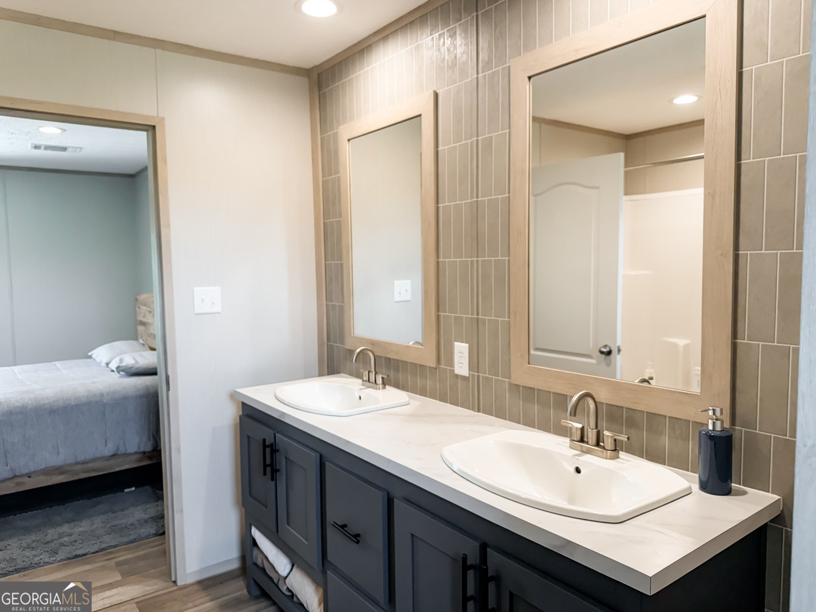 186 Ski Pond Road Sylvania - 48