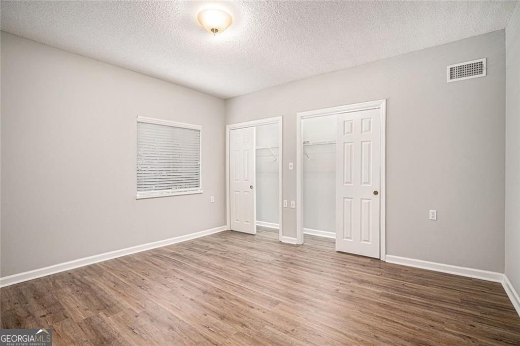 1800 Clairmont Lake Decatur - 25