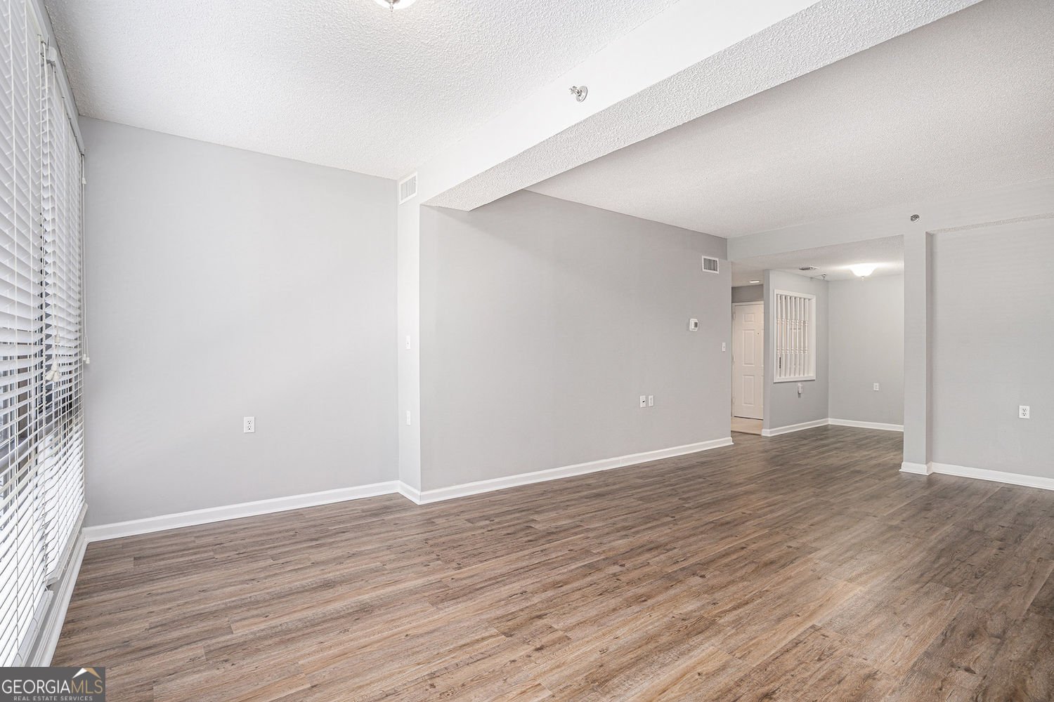 1800 Clairmont Lake Decatur - 6
