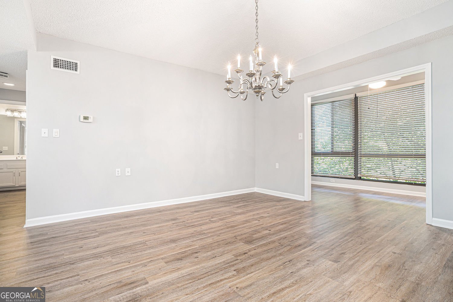 1800 Clairmont Lake Decatur - 8