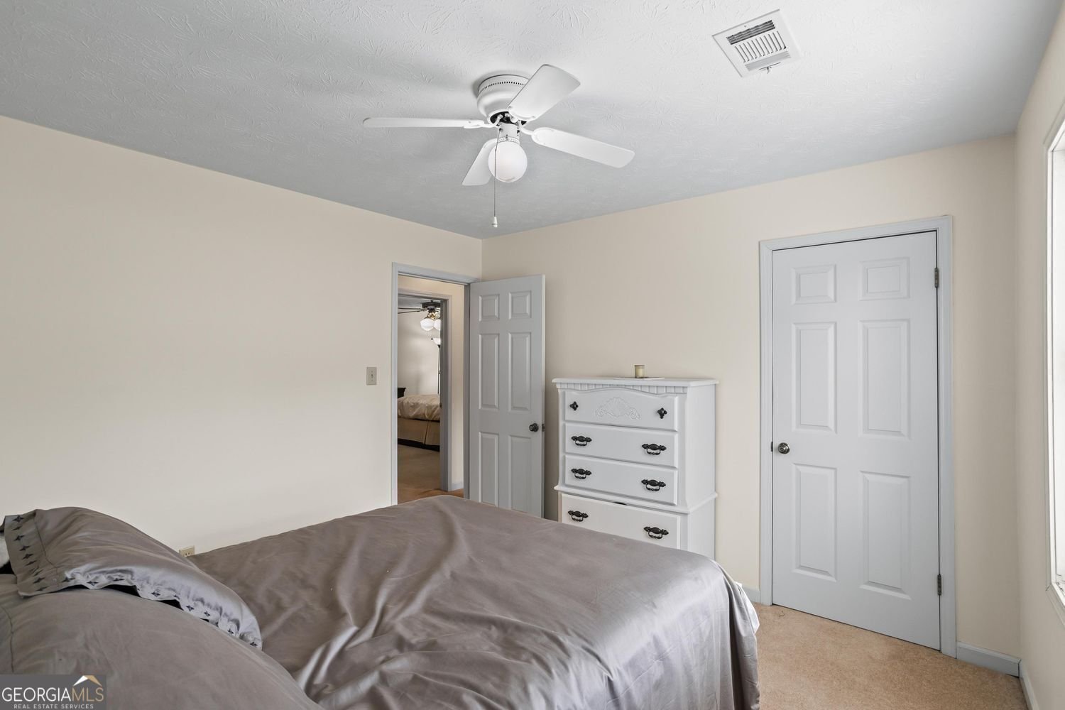 618 Summerville Drive Lawrenceville - 18