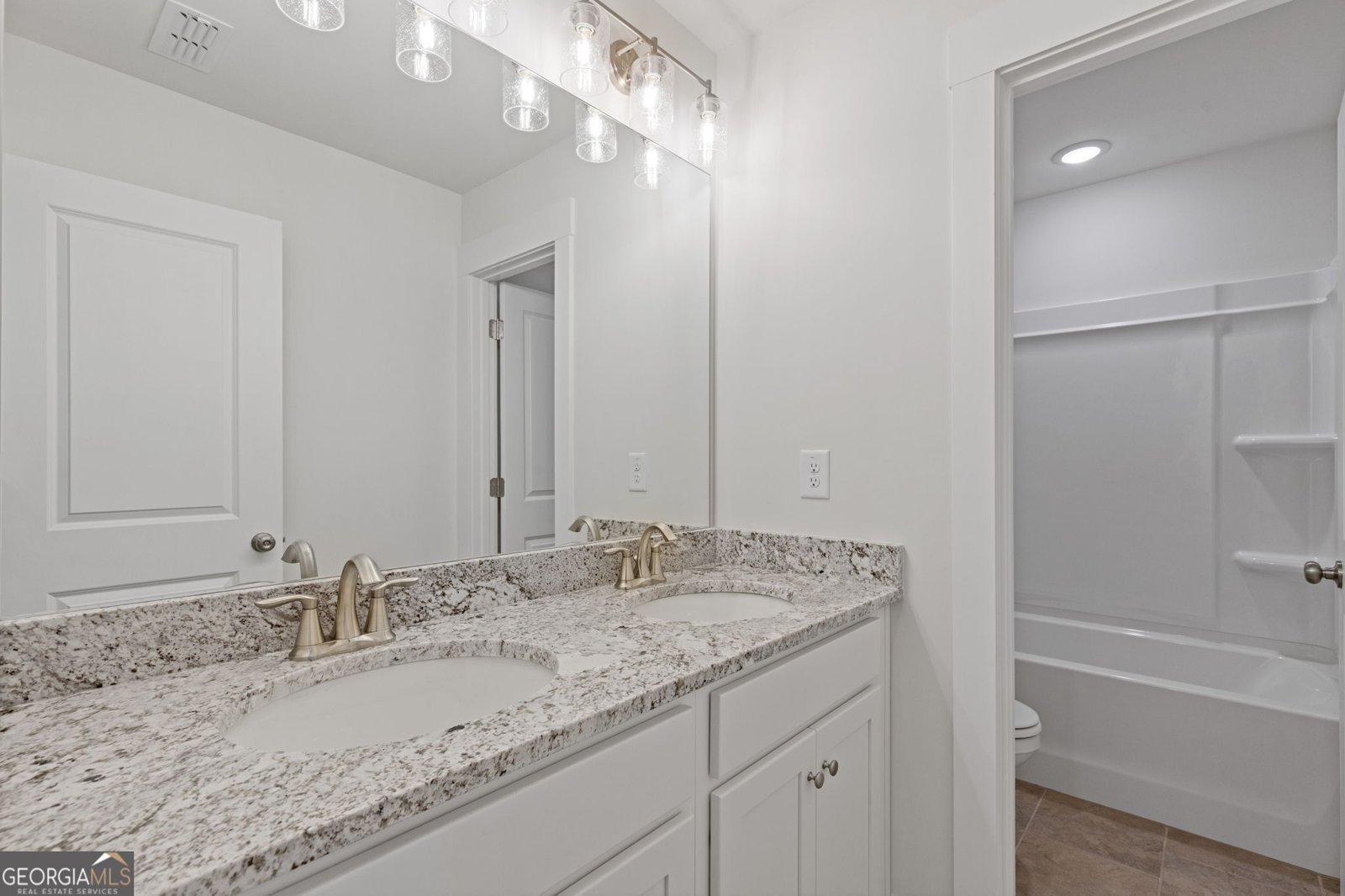 457 Principal Meridian Drive Dallas - 24