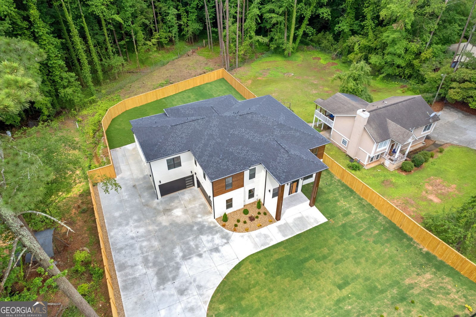 1349 Oak Road Lilburn - 77