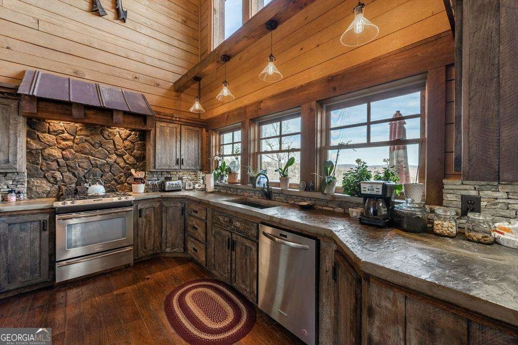 2085 Briar Cove Road Morganton - 12