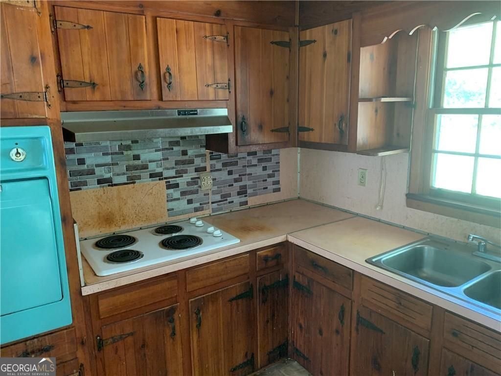 2703 Arrowood Drive East Point - 6