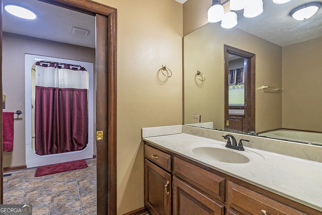 320 Oakridge Drive Forsyth - 15
