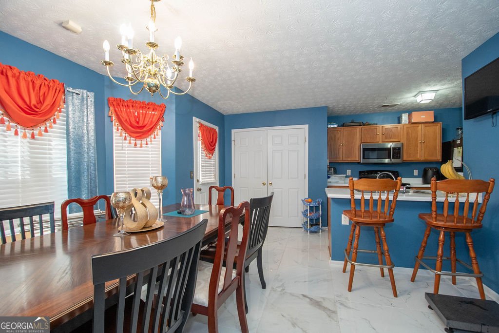 1346 Revelstoke Cove Riverdale - 8