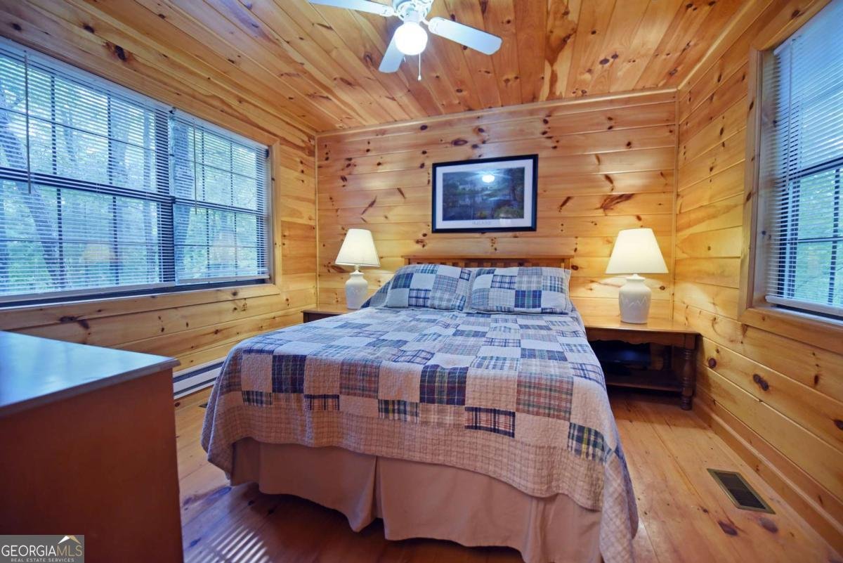 31 Eagle Feather Drive Cherry Log - 17