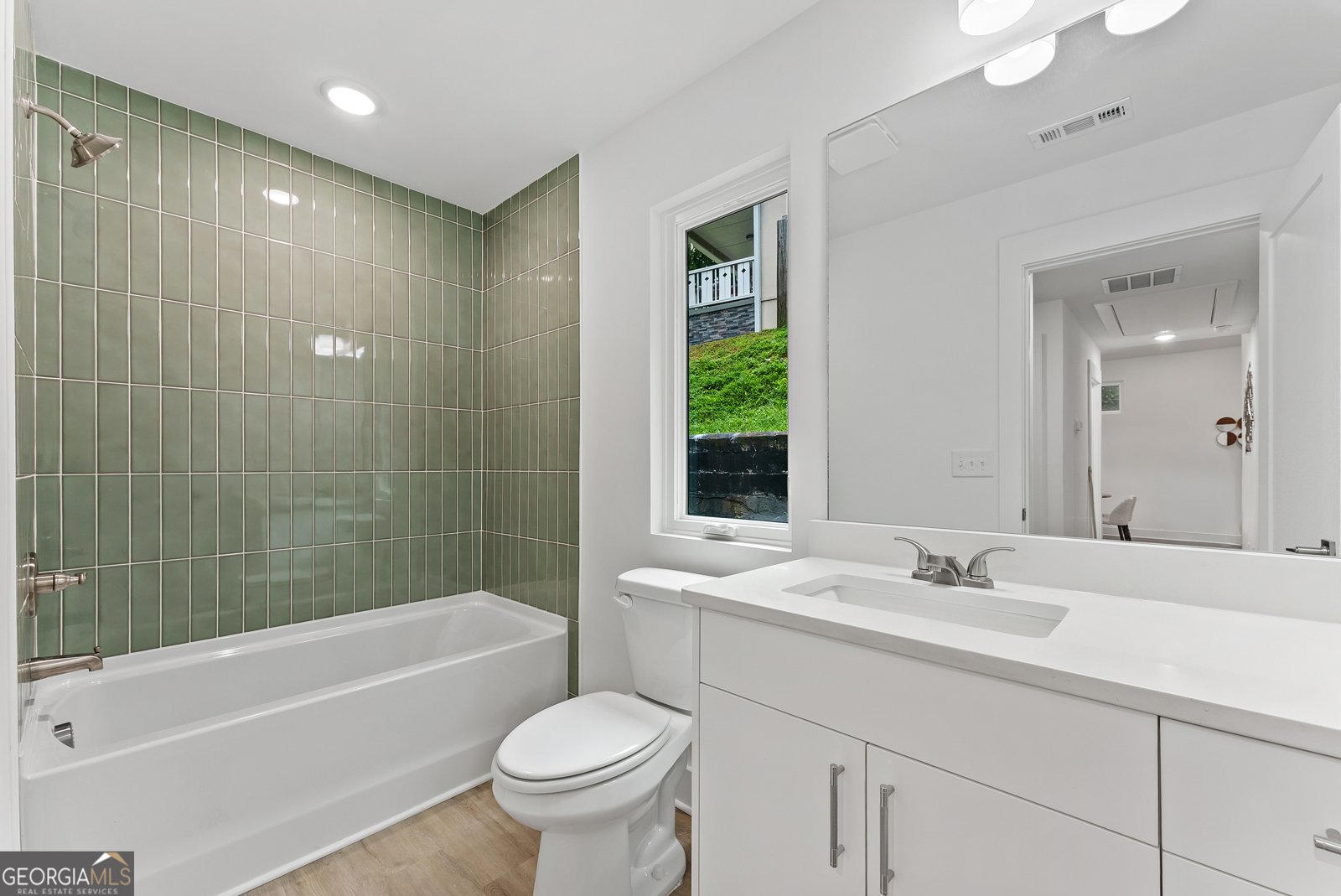 998 Lookout Avenue Atlanta - 13