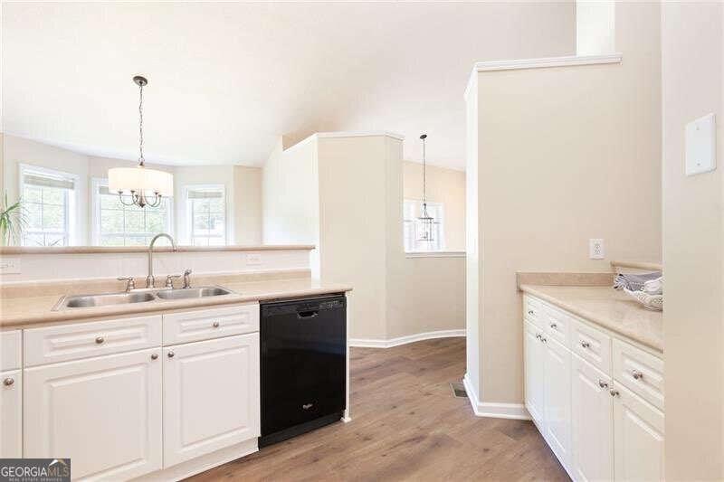 2577 Abbotts Glen Drive Acworth - 14