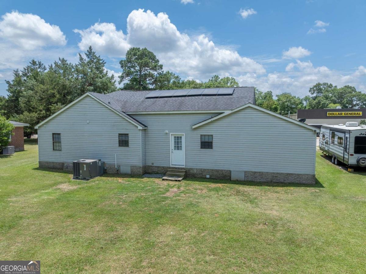 111 Old Mail Road Sylvester - 44