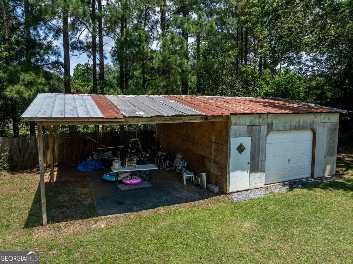 111 Old Mail Road Sylvester - 48