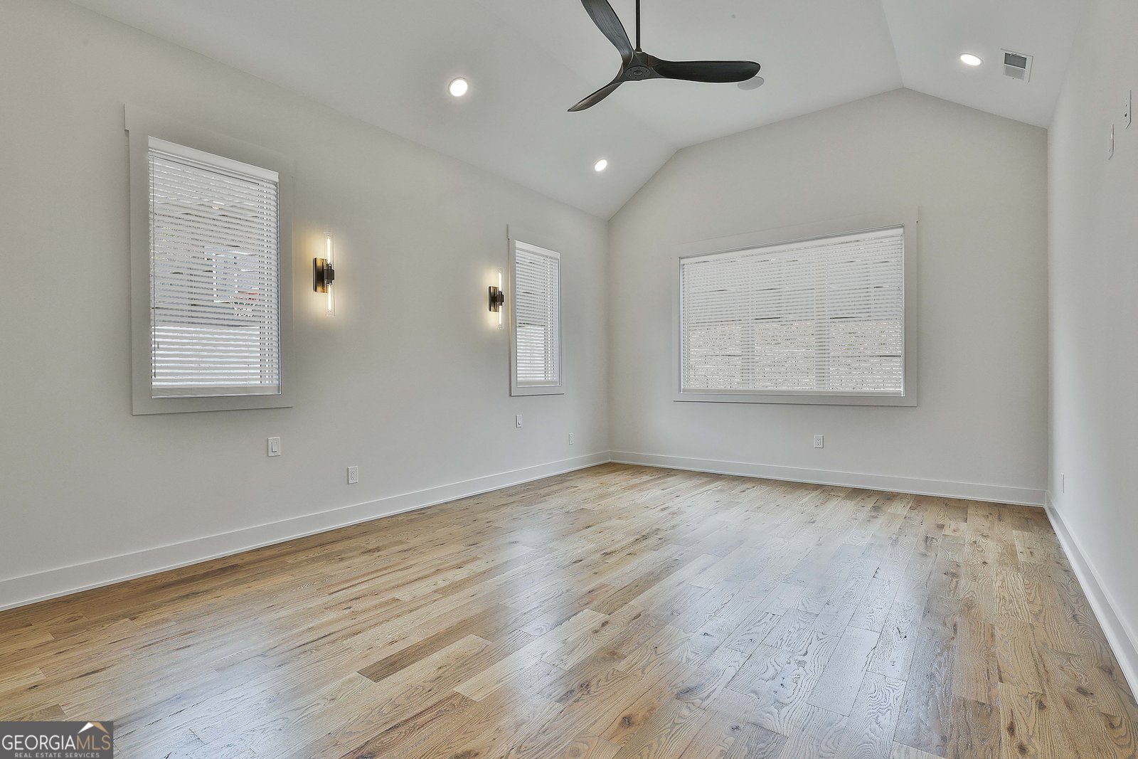1240 Hayes Square Peachtree City - 17