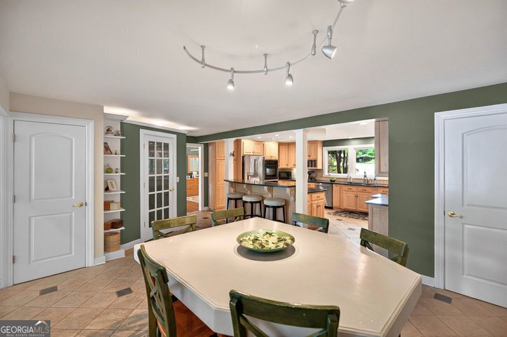 575 Cedar Street Lavonia - 35