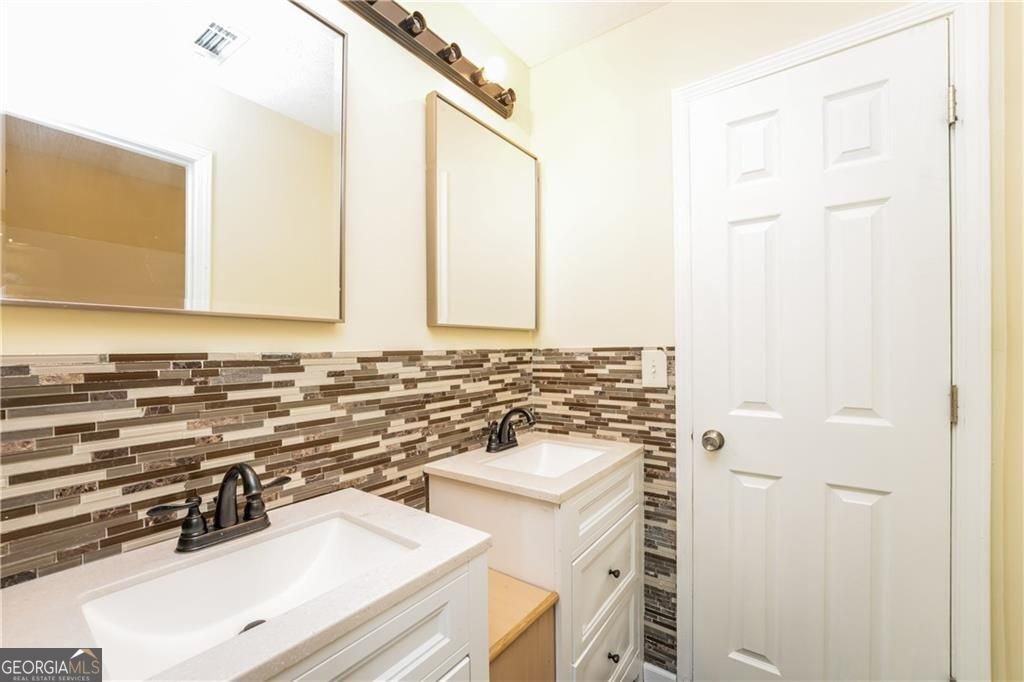 5867 Trent Walk Drive Lithonia - 10
