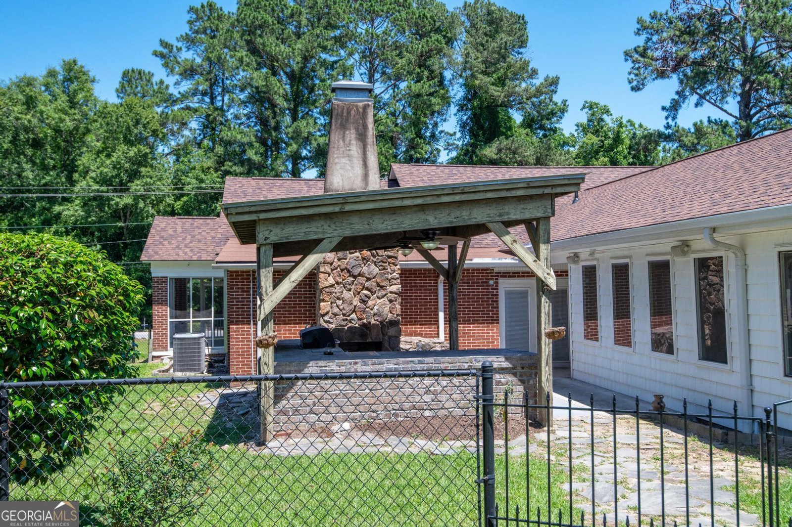814 Main Street Sylvania - 40