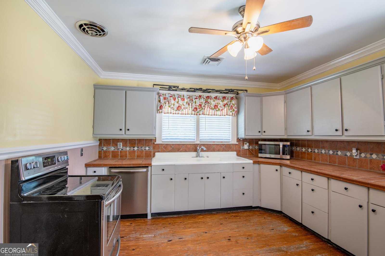 814 Main Street Sylvania - 6