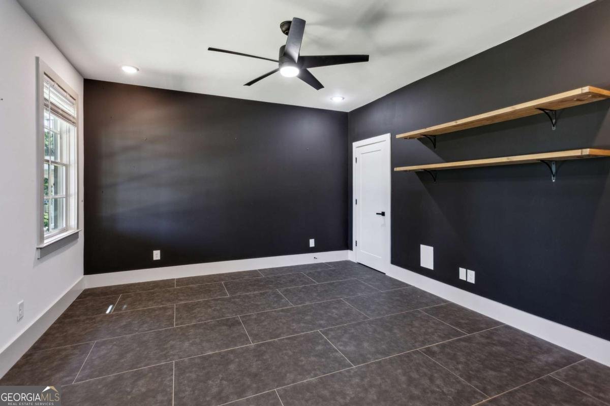2153 COOPER LAKE Road Smyrna - 25