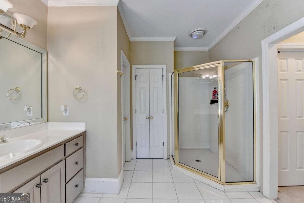 5980 Whitestone Lane Suwanee - 27
